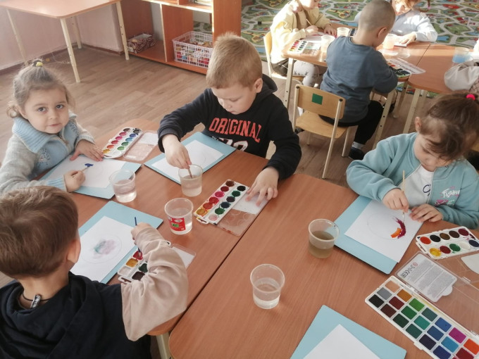Рисование «Новогодний шар» Рисование «Новогодний шар».