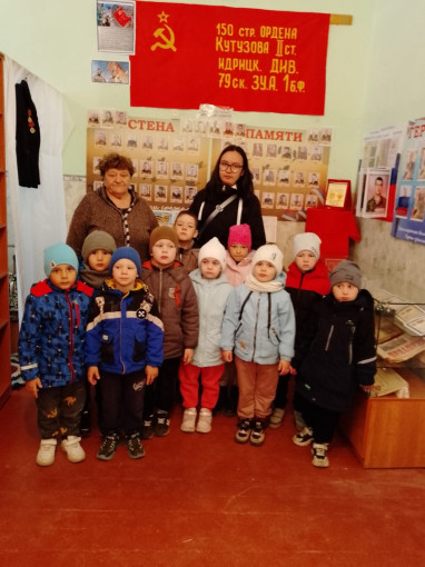 Совсем скоро вся наша страна будет праздновать самый важный праздник - День Победы советского народа в Великой Отечественной войне! Совсем скоро вся наша страна будет праздновать самый важный праздник - День Победы советского народа в Великой Отечественной войне!.